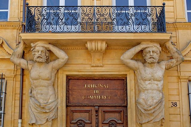 Dépôt d'actes auprès du greffe du tribunal de commerce